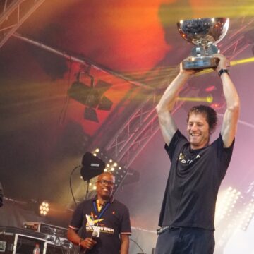 6 jours, 19 heures, 47 minutes et 25 secondes, c'est le temps record (19 heures de moins qu'en 2018) mis par Charles Caudrelier pour remporter la 12e Route du rhum - destination Guadeloupe le 16 novembre 6 jours, 19 heures, 47 minutes et 25 secondes, c'est le temps record (19 heures de moins qu'en 2018) mis par Charles Caudrelier pour remporter la 12e Route du rhum - destination Guadeloupe le 16 novembre