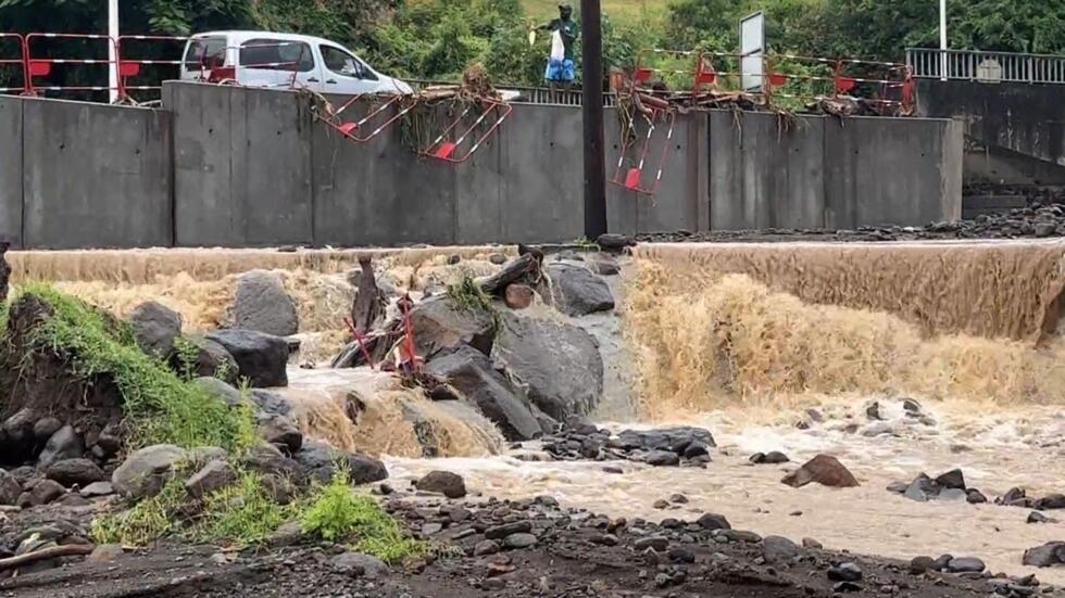Le passage de la tempête Philippe provoque des pluies diluviennes en Guadeloupe le 3 octobre 2023 Le passage de la tempête Philippe provoque des pluies diluviennes en Guadeloupe le 3 octobre 2023