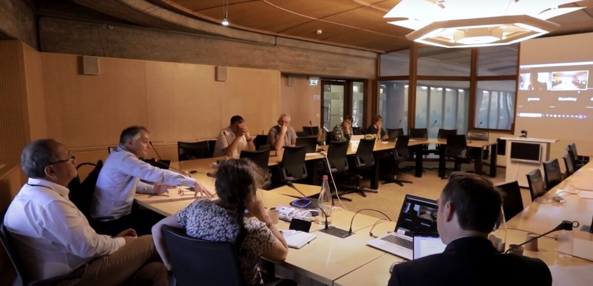 La délégation Outre-mer du Conseil économique social et environnemental (Cese) a adopté mercredi 11 octobre 2023 une série de préconisations destinées à faire baisser le coût de la vie pour les Ultramarins. La délégation Outre-mer du Conseil économique social et environnemental (Cese) a adopté mercredi 11 octobre 2023 une série de préconisations destinées à faire baisser le coût de la vie pour les Ultramarins.