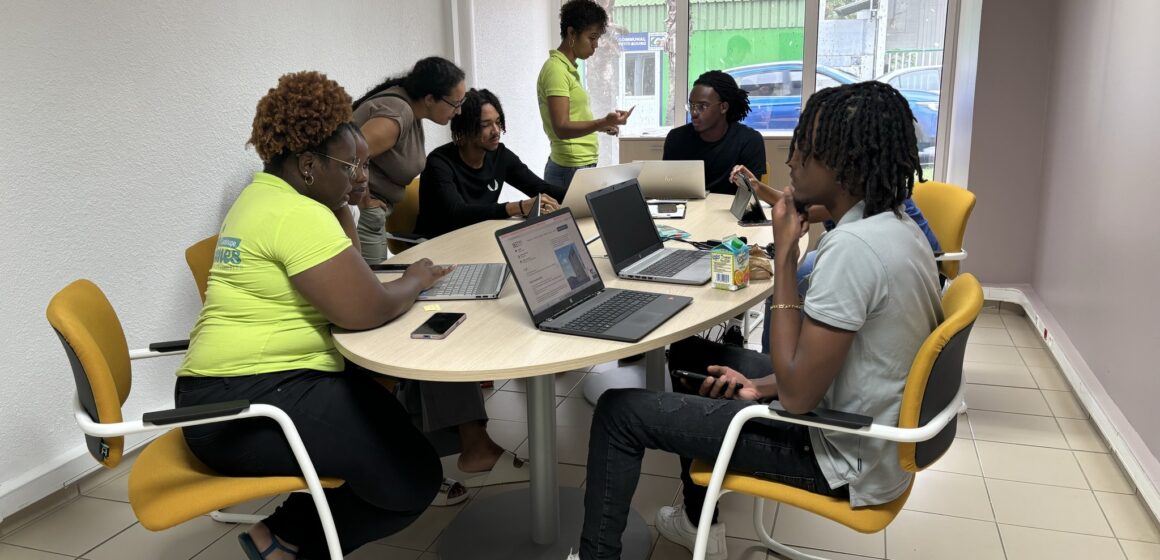 Une mobilisation limitée lors de la première journée des ateliers parcoursup du Crij Guadeloupe, jeudi 22 février 2024 à la Maison de l'insertion de la cohésion sociale à Petit-Bourg. Photo : FB Petit-Bourg Une mobilisation limitée lors de la première journée des ateliers parcoursup du Crij Guadeloupe, jeudi 22 février 2024 à la Maison de l'insertion de la cohésion sociale à Petit-Bourg. Photo : FB Petit-Bourg