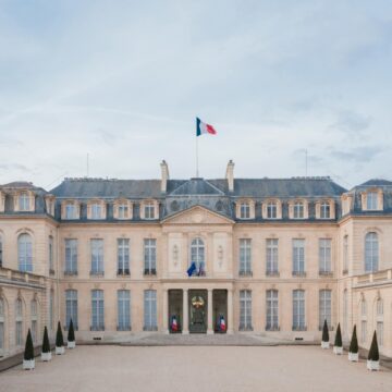 Vue extérieure cour Élysée Vue extérieure cour Élysée