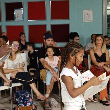 La médiathèque George Nicolo s'illumine à l'occasion de la huitième édition des Nuits de la lecture ce samedi 27 janvier sous le thème du corps. Photo : FB Ici le Gosier La médiathèque George Nicolo s'illumine à l'occasion de la huitième édition des Nuits de la lecture ce samedi 27 janvier sous le thème du corps. Photo : FB Ici le Gosier