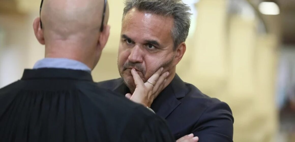 L'ancien président de la Région Réunion Didier Robert, jugé du 15 au 19 avril 2024 pour une affaire d'emplois fictifs supposés. Photo : DR L'ancien président de la Région Réunion Didier Robert, jugé du 15 au 19 avril 2024 pour une affaire d'emplois fictifs supposés. Photo : DR