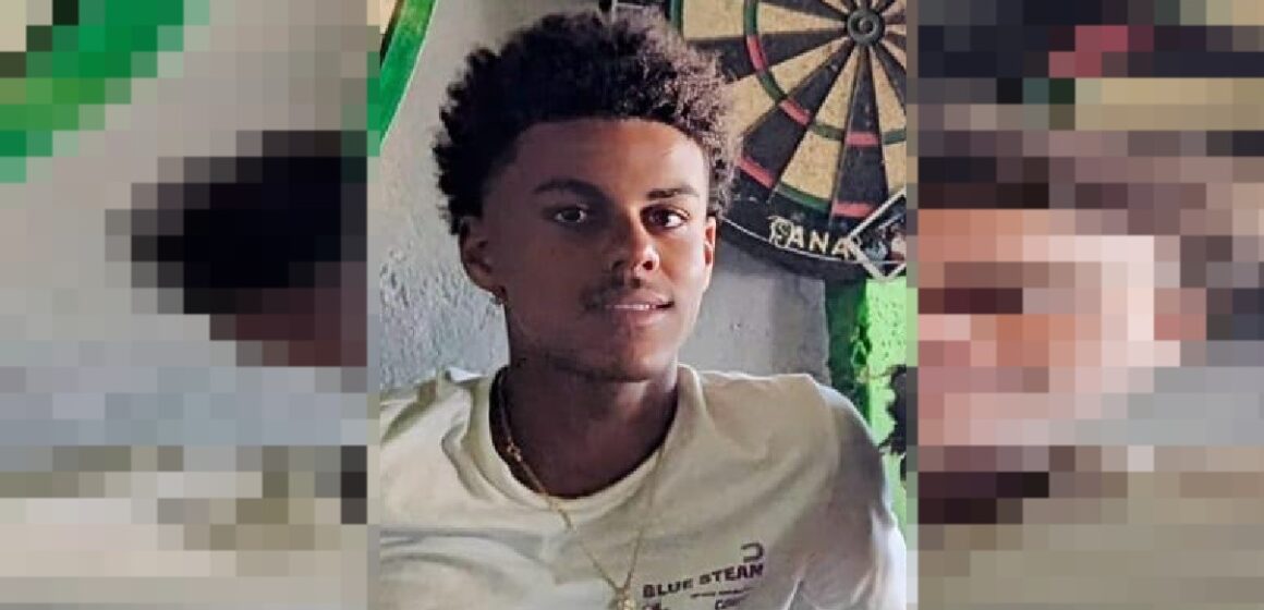 Adrien Weladji-Chebahi est lycéen-athlète en classe de terminale aux Abymes. A 18 ans révolus, et à quelques jours des épreuves du baccalauréat, il se prépare également à une autre grande première : voter aux élections européennes Adrien Weladji-Chebahi est lycéen-athlète en classe de terminale aux Abymes. A 18 ans révolus, et à quelques jours des épreuves du baccalauréat, il se prépare également à une autre grande première : voter aux élections européennes