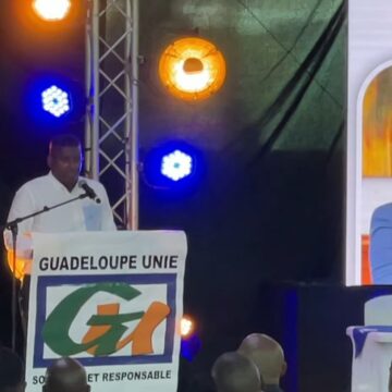 Guadeloupe unie, solidaire et responsable (GUSR) a tenu dimanche 1erdécembre son 9e congrès au palais des sports Laura Flessel à Petit-Bourg Guadeloupe unie, solidaire et responsable (GUSR) a tenu dimanche 1erdécembre son 9e congrès au palais des sports Laura Flessel à Petit-Bourg