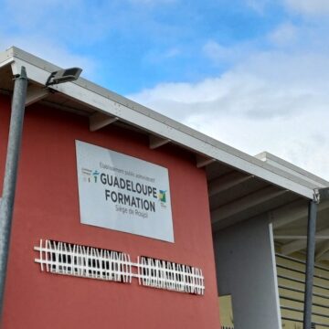Le siège de Guadeloupe formation à Petit-Bourg. Le siège de Guadeloupe formation à Petit-Bourg.