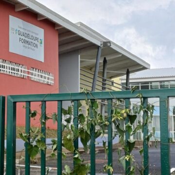 Siège de Guadeloupe formatio à Roujol Petit-Bourg, Guadeloupe. Siège de Guadeloupe formatio à Roujol Petit-Bourg, Guadeloupe.