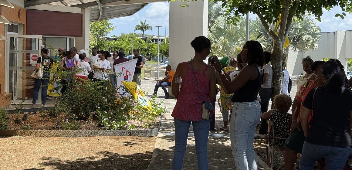 13 postes sauvés sur 89 : pourquoi le recul du rectorat ne satisfait personne