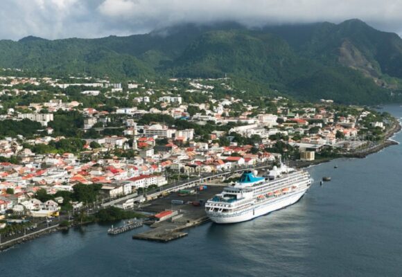 La saison des croisières 2025/2026 a commencé le 8 novembre en Guadeloupe.
