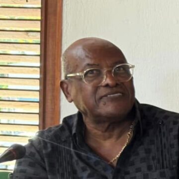 Henri Yacou, 1er adjoint au maire de Sainte-Rose. Photo : CANBT Henri Yacou, 1er adjoint au maire de Sainte-Rose. Photo : CANBT